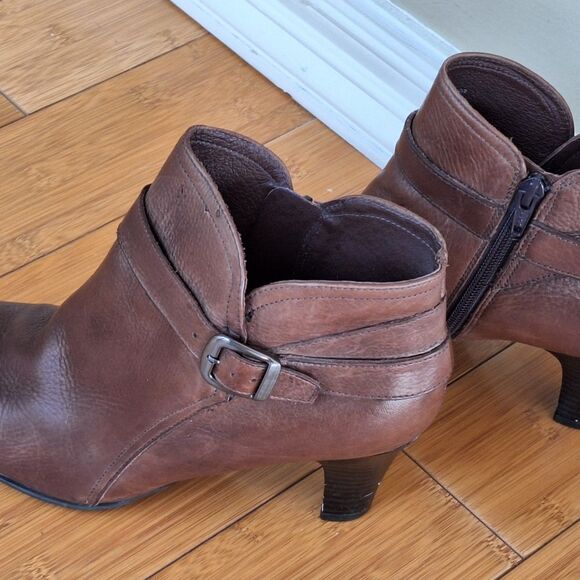 NURTURE Talin Brown Premium Leather Heeled Zip Ankle Boot 9.5M Buckle Bootie - Picture 11 of 16